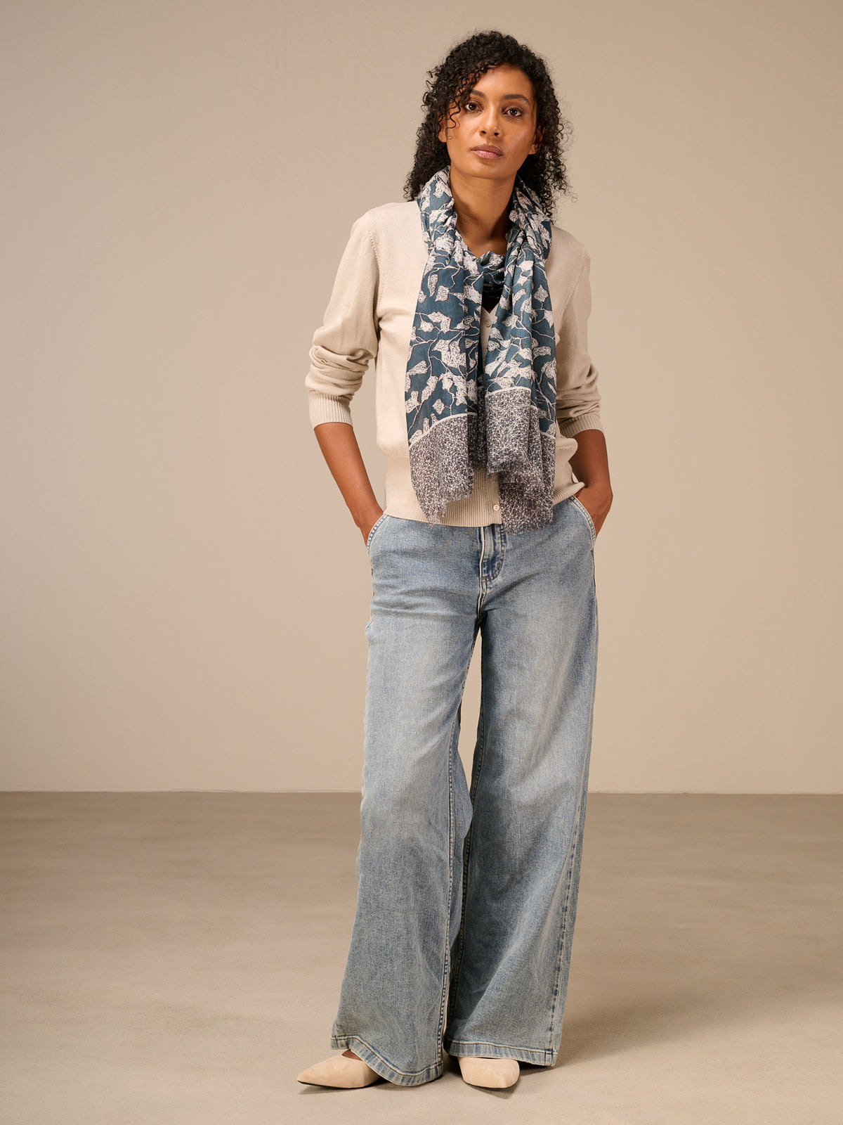 Wide-leg jeans