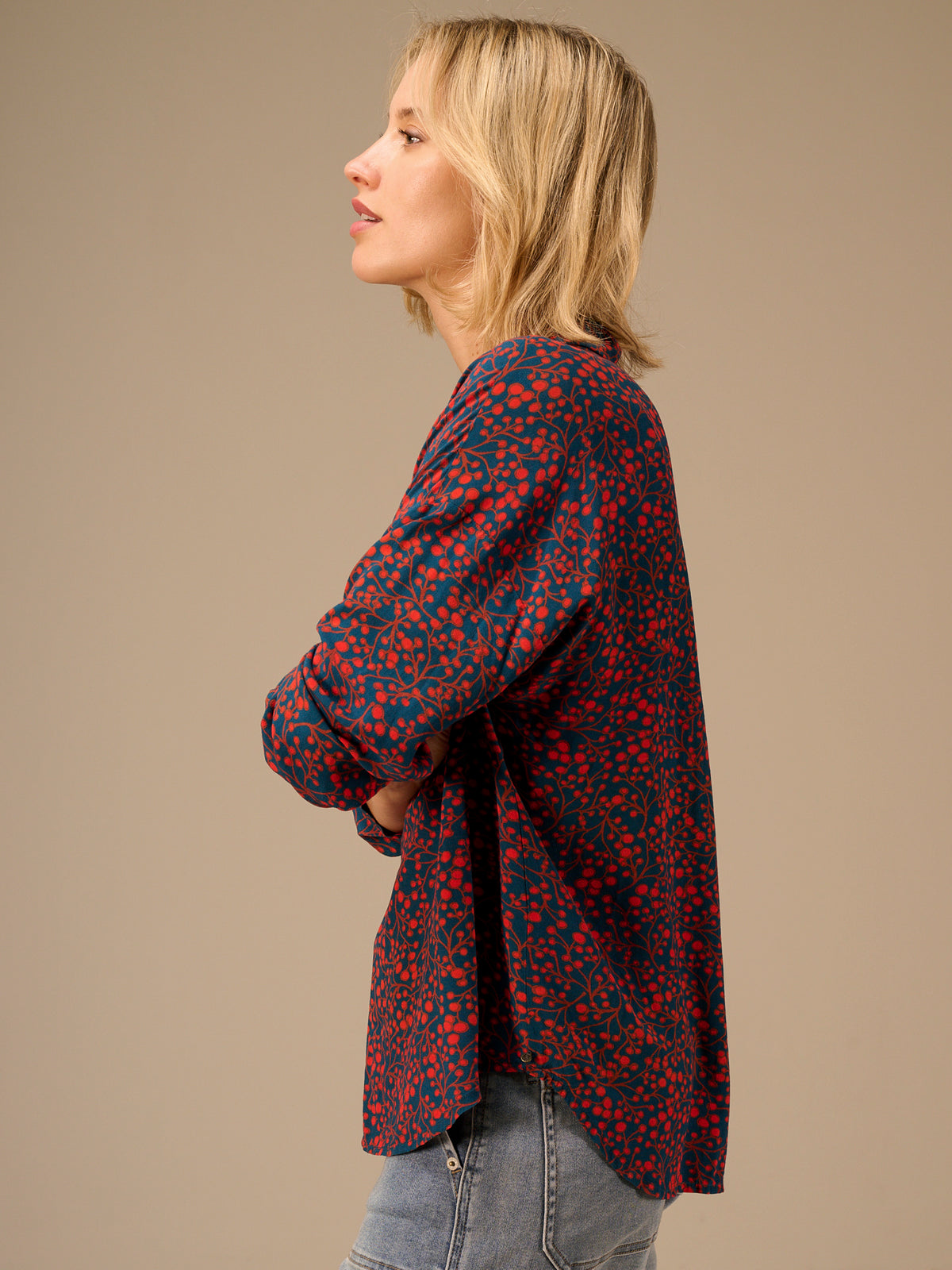 3/4-sleeved blouse