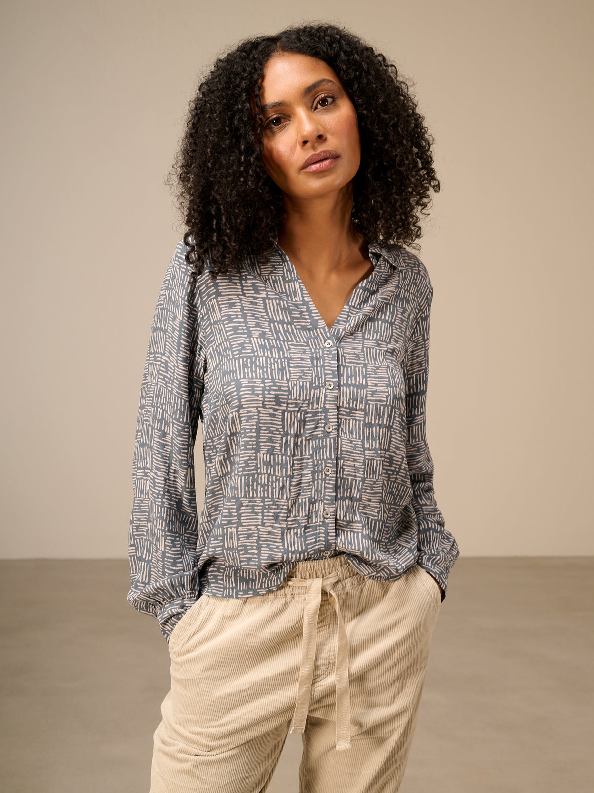 Long-sleeved blouse