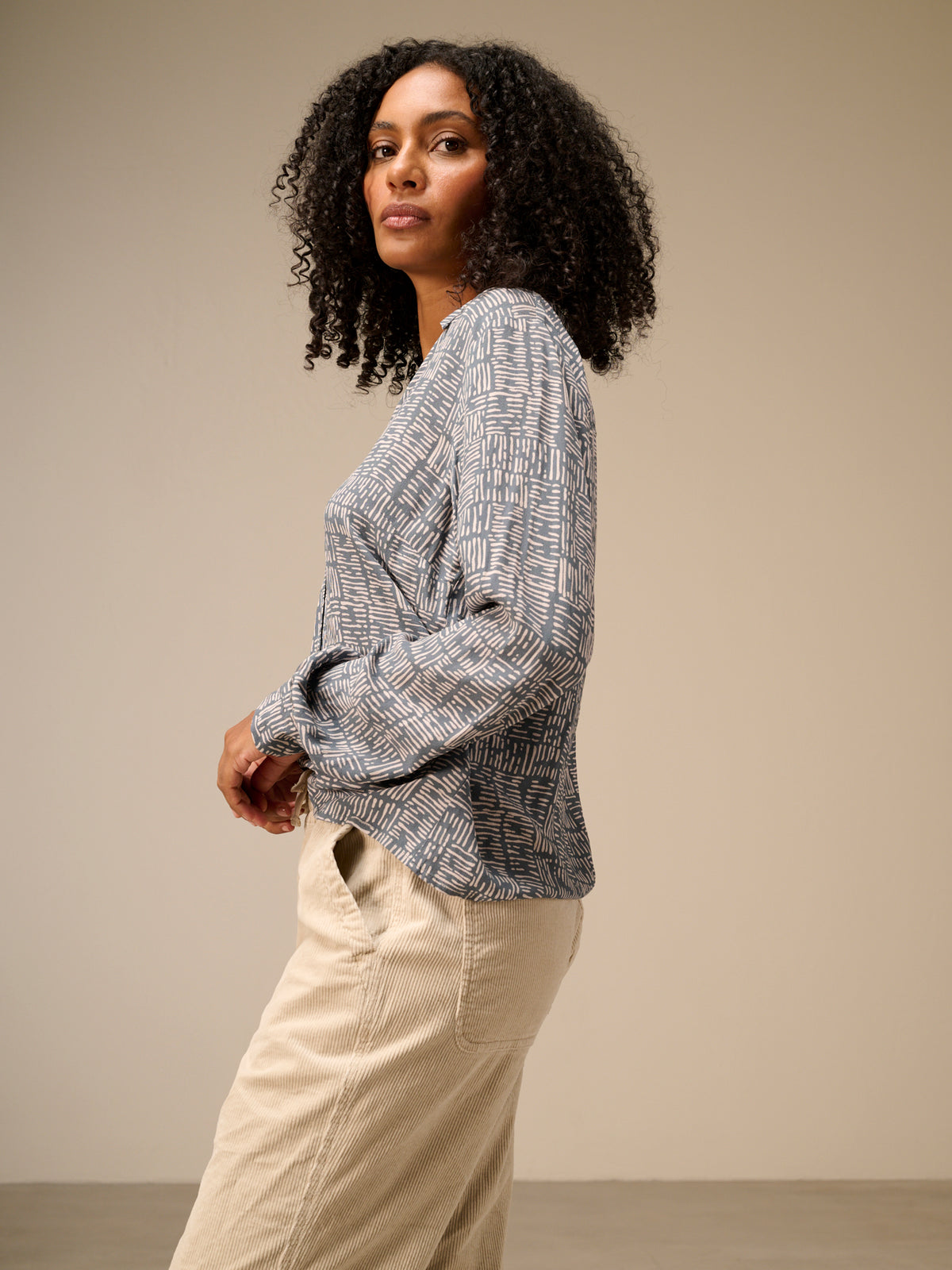 Long-sleeved blouse