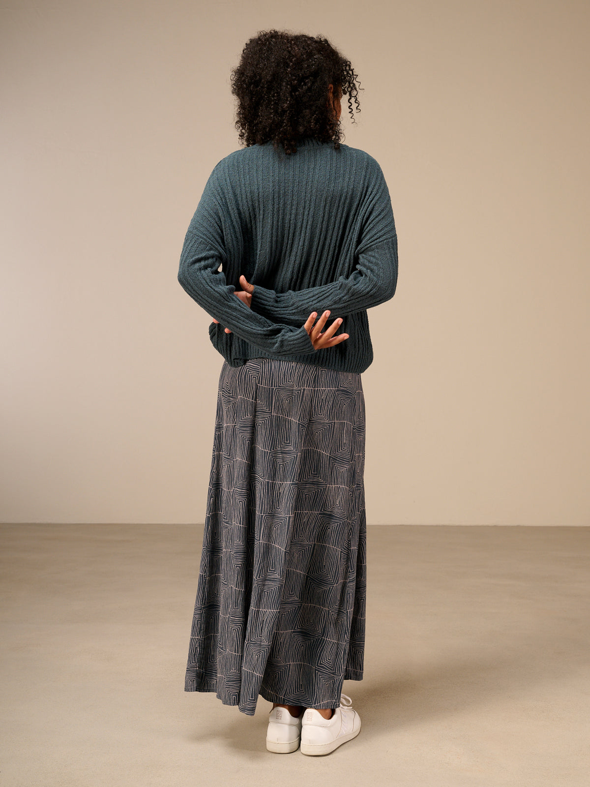 Skirt with elastic waistband