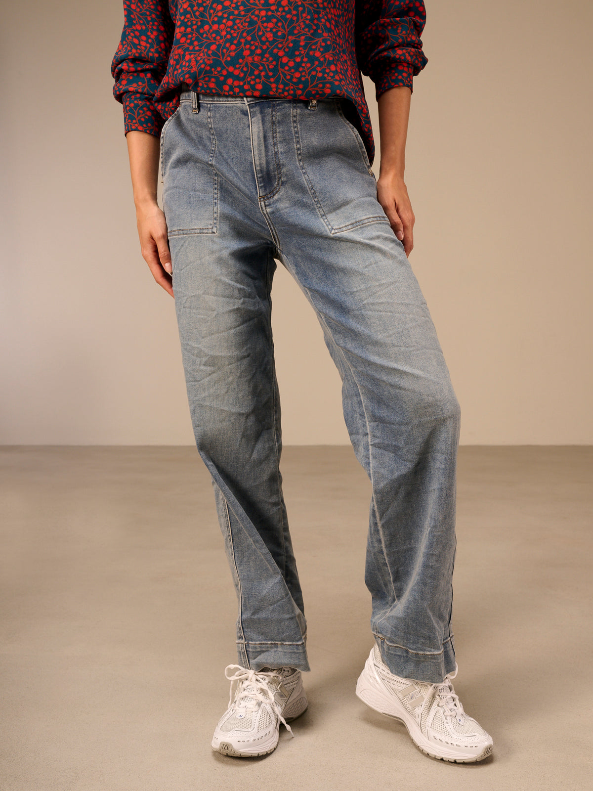 Wide-leg pants