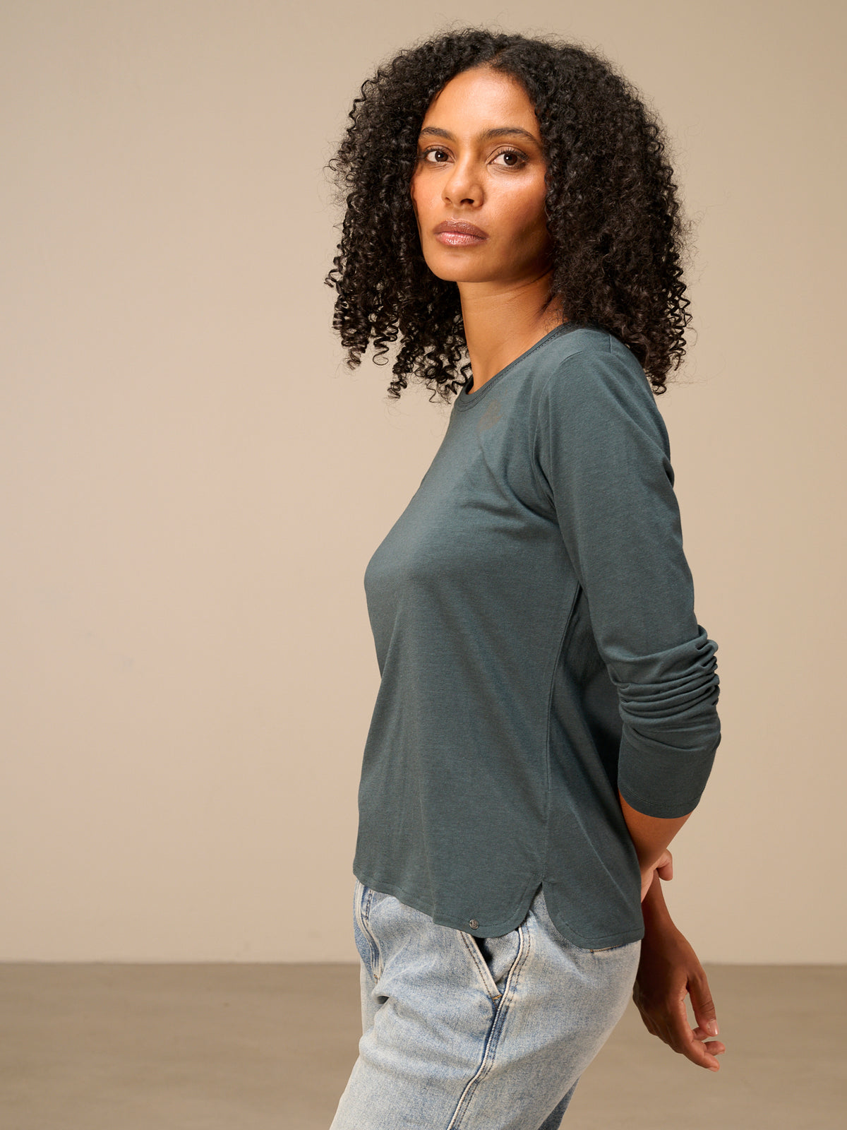 Round-neck shirt