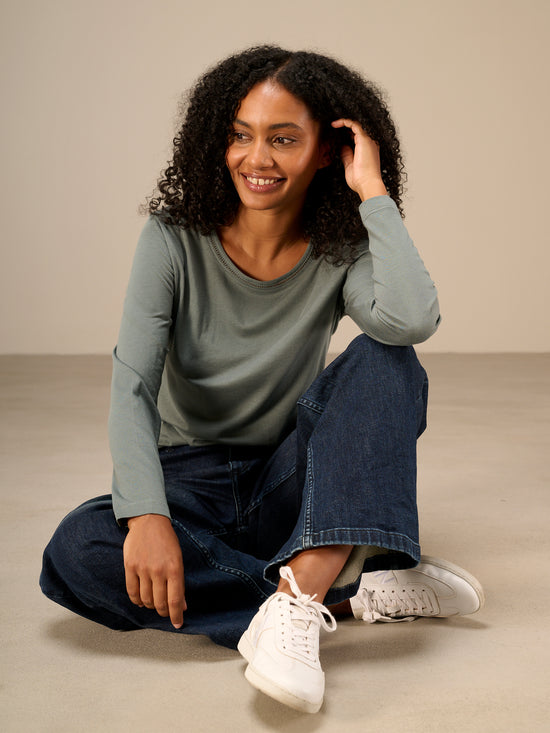 Round-neck shirt