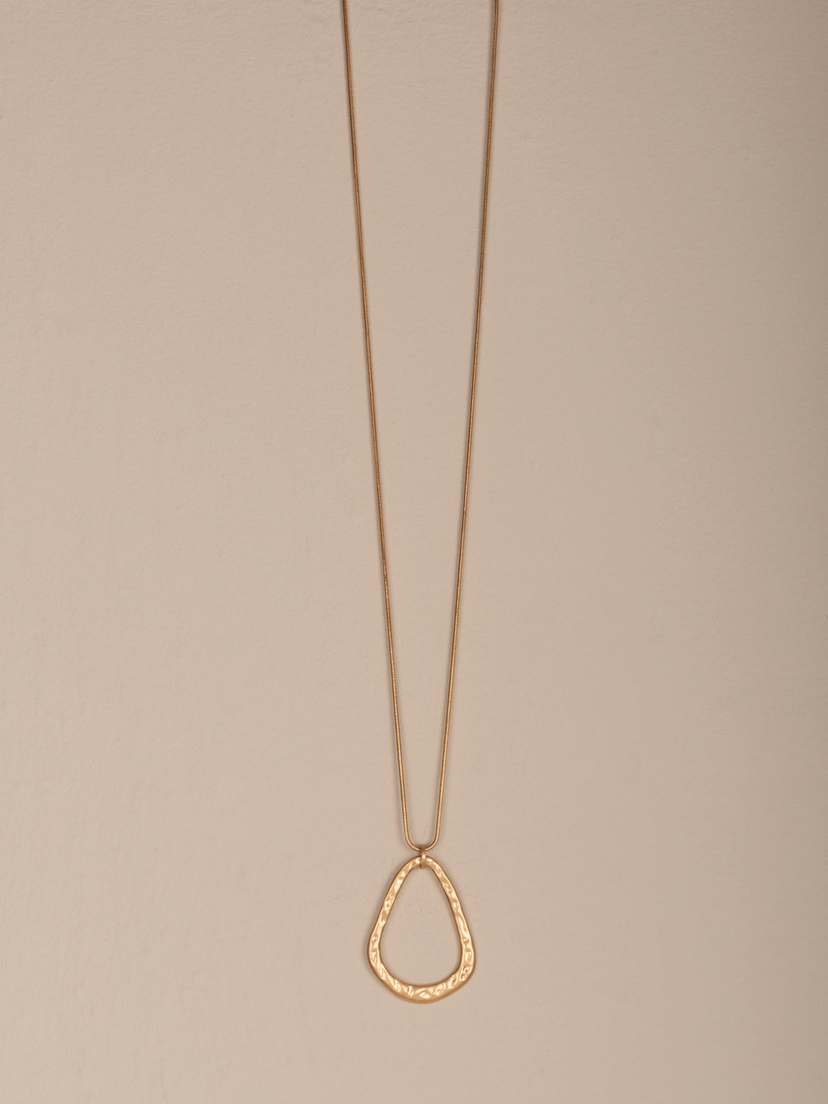 collier avec pendentif