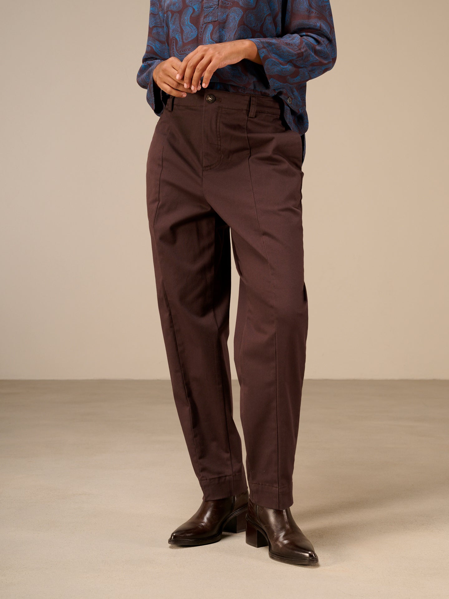 Pants with pleats