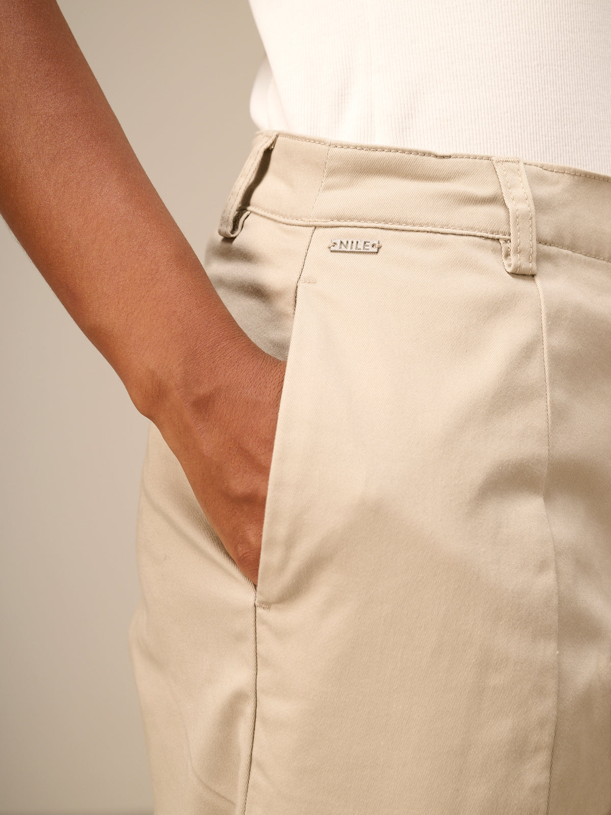Pants with pleats