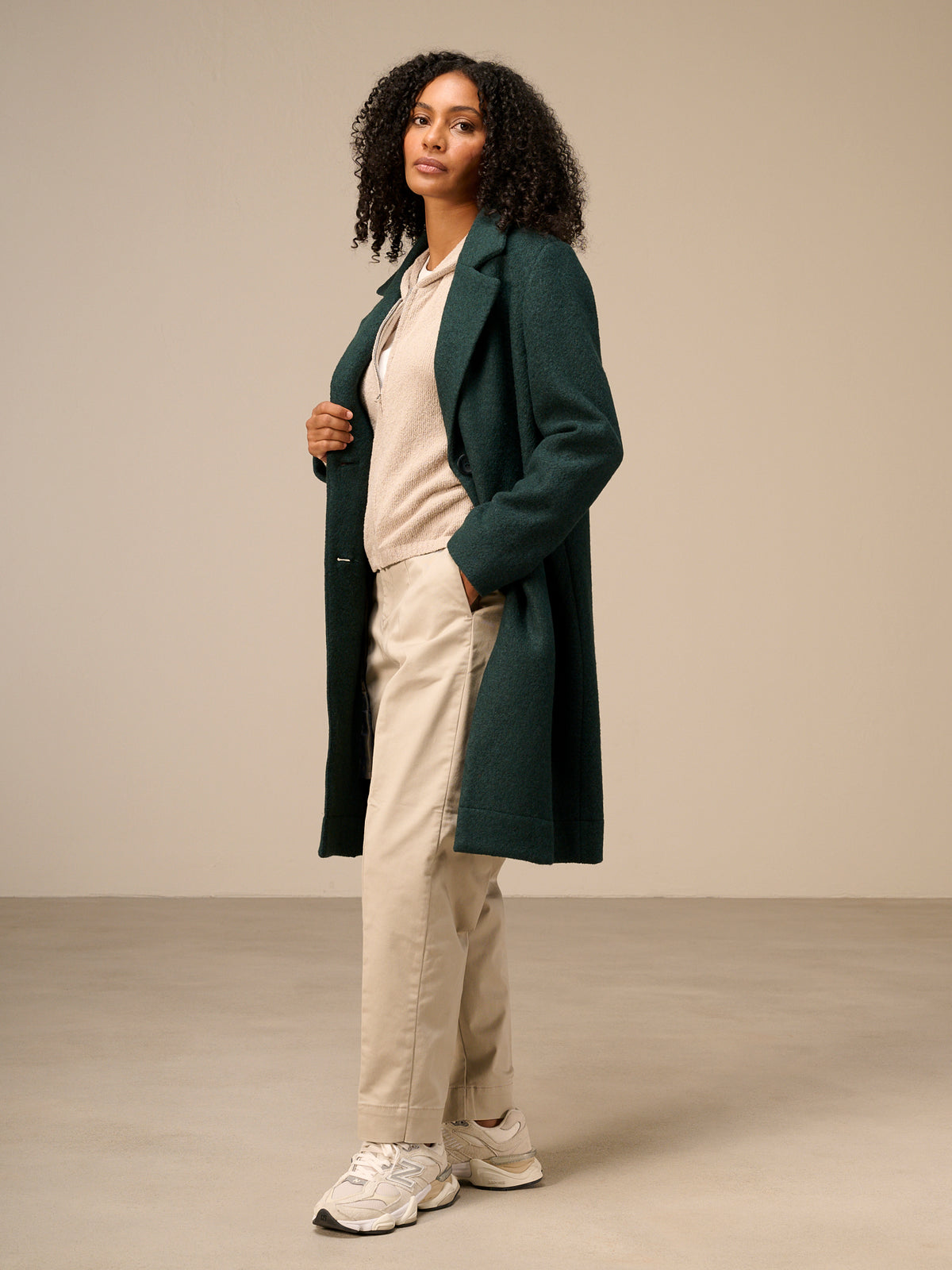 Pants with pleats
