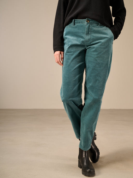 Barrel-leg trousers