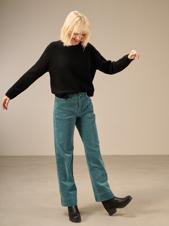 Straight-leg trousers
