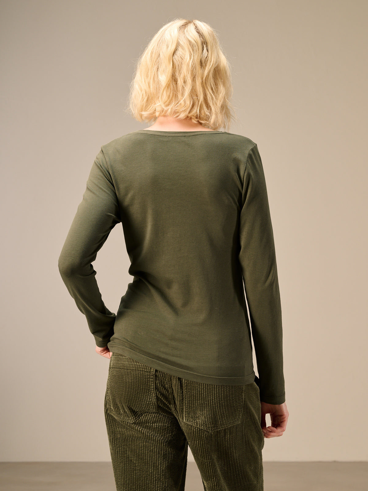 Round-neck shirt