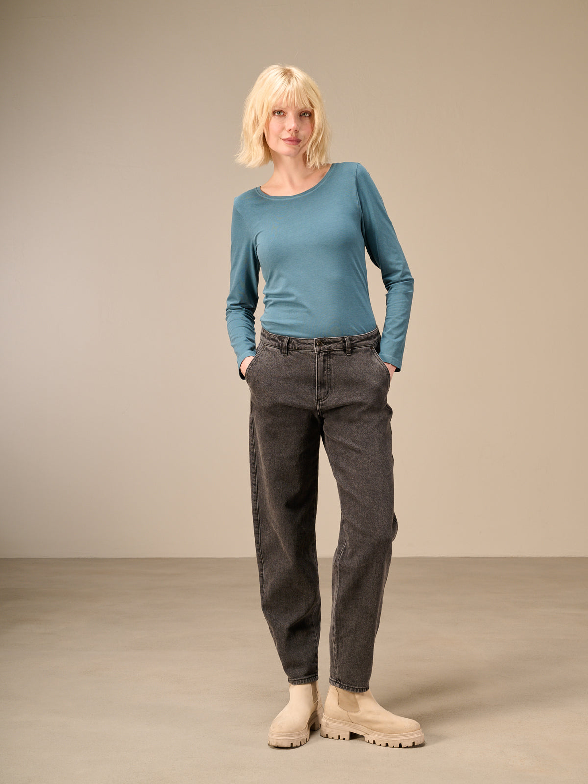 Round-neck shirt