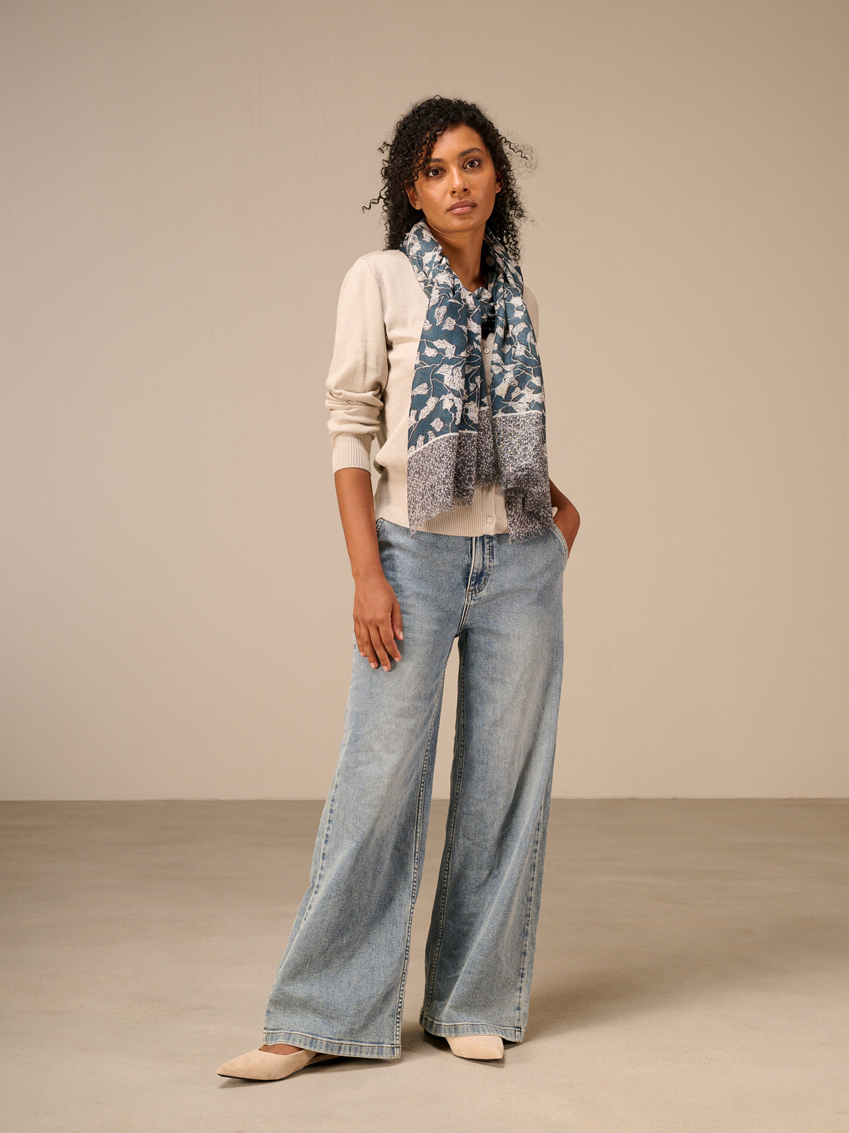 Wool scarf
