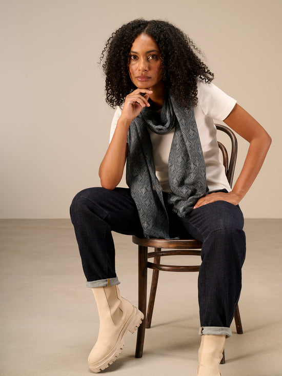 Wool scarf
