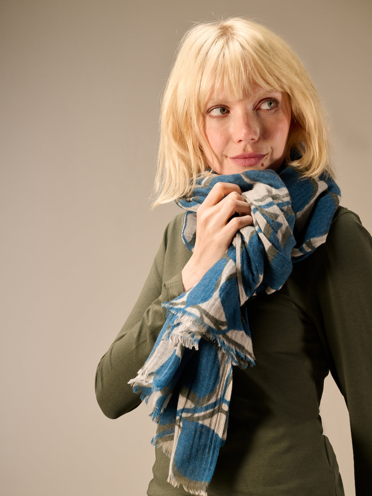 Wool scarf