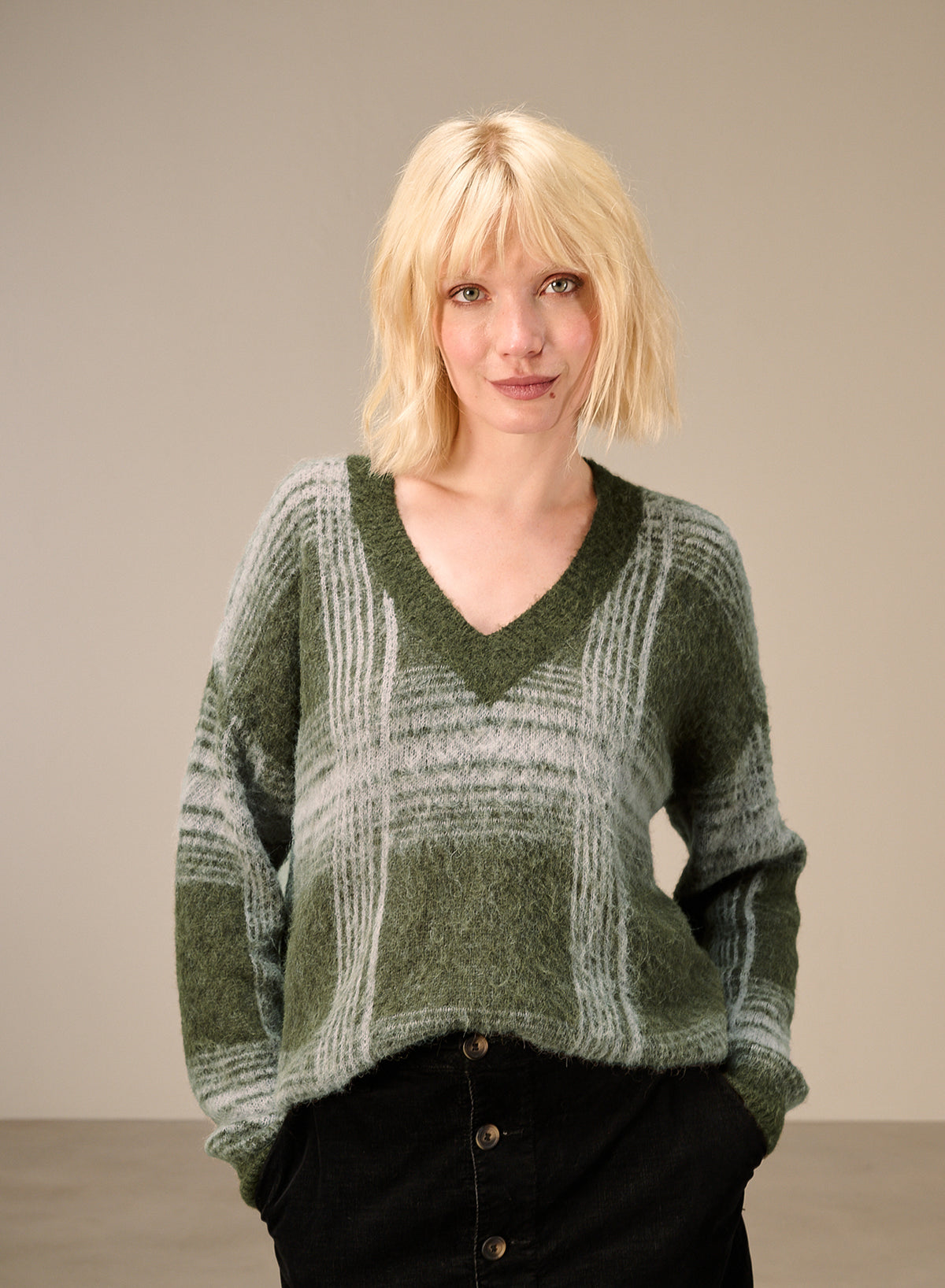 Knitted sweater with wool
