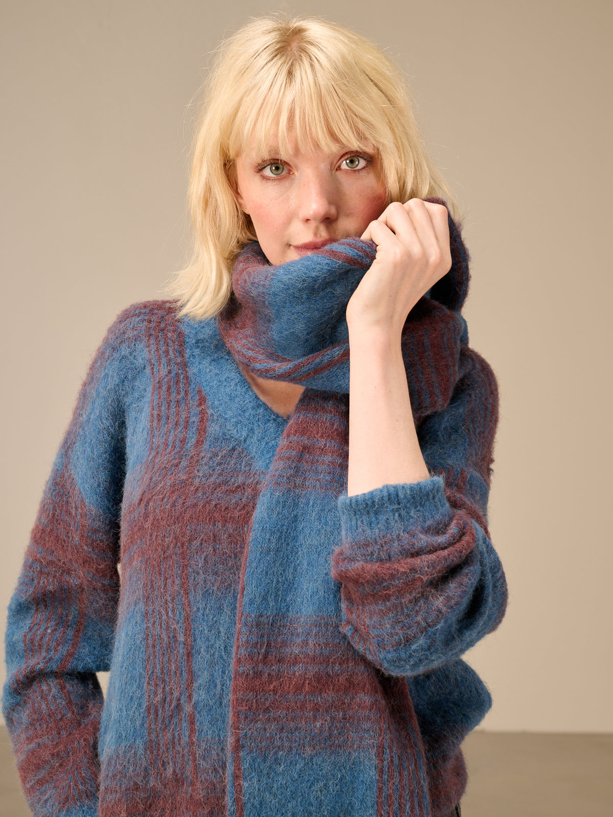 Knitted scarf