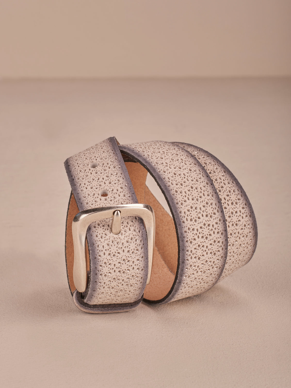 Leather belt
