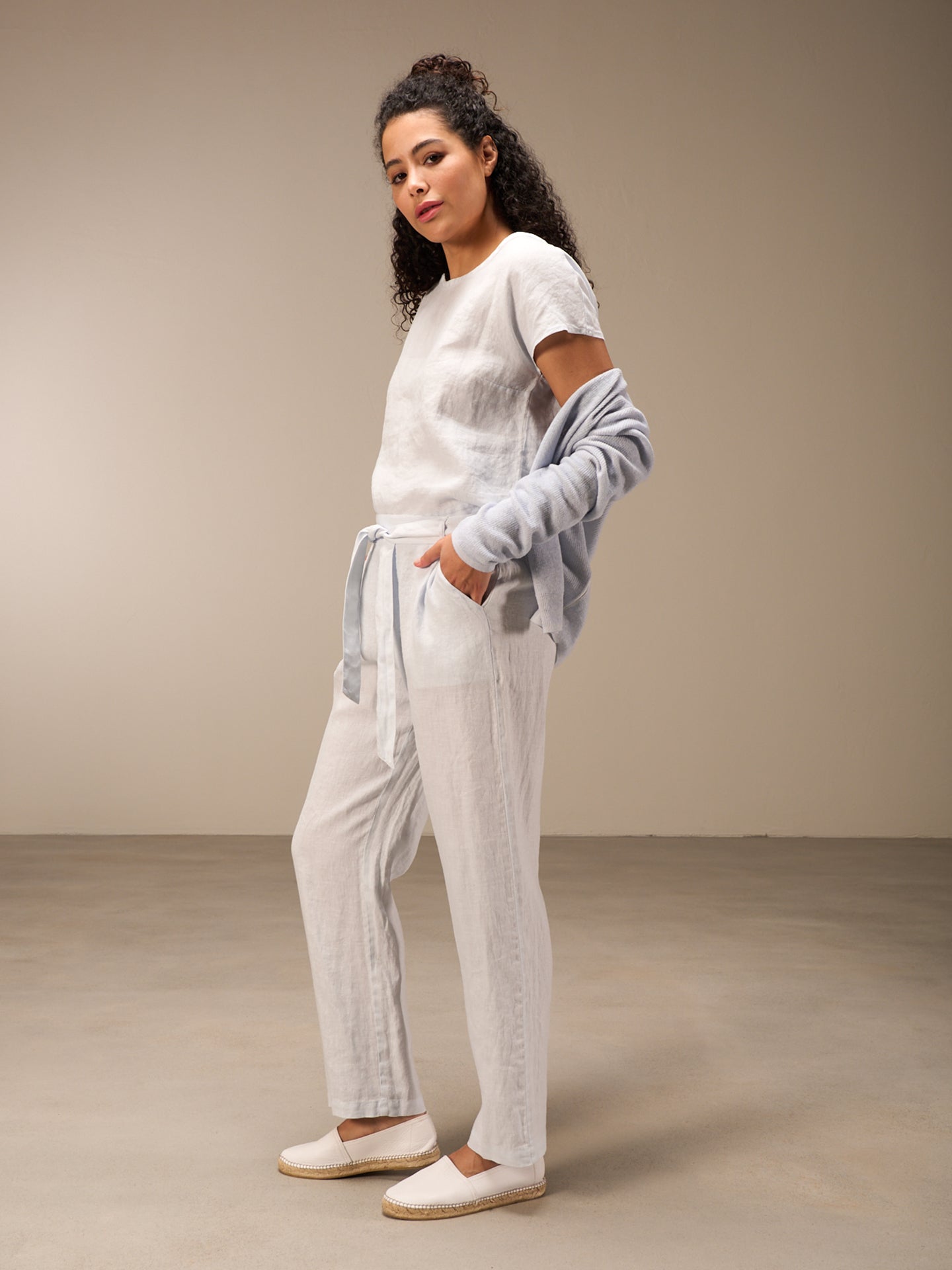 Pants with belt