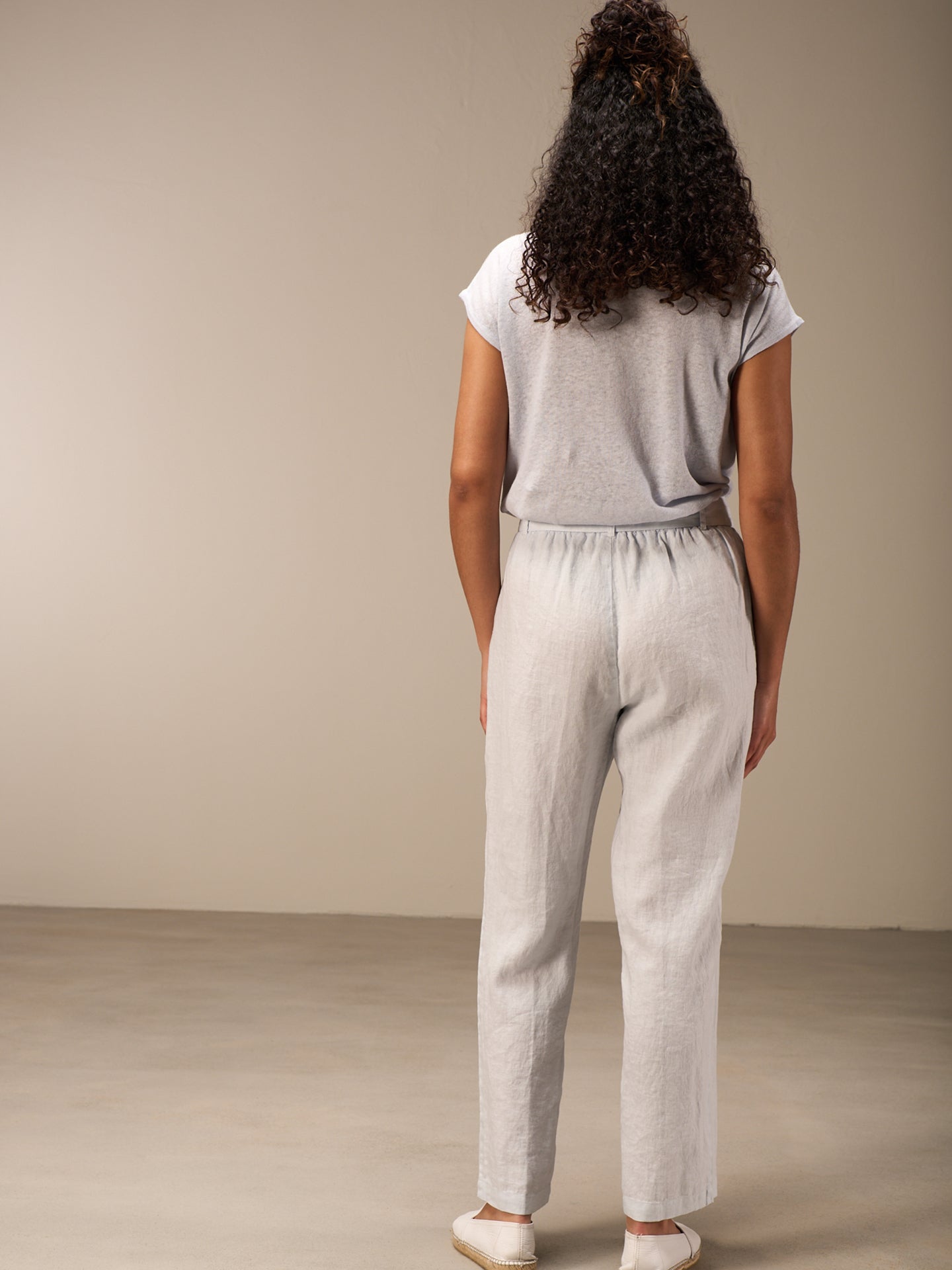 Pants with belt