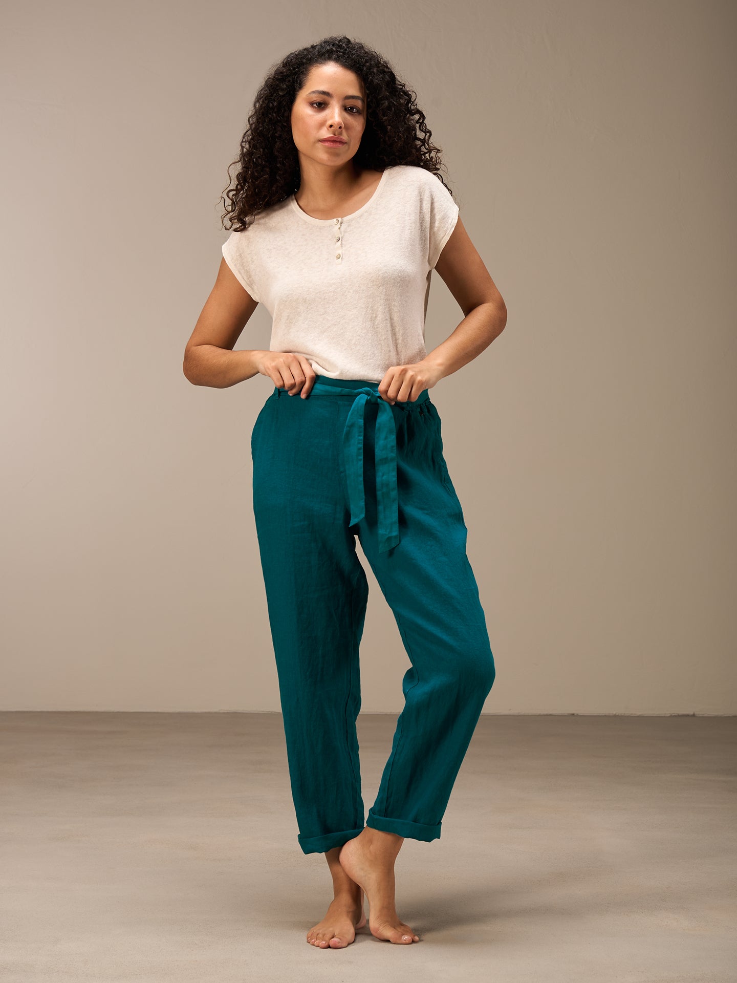Pants with belt