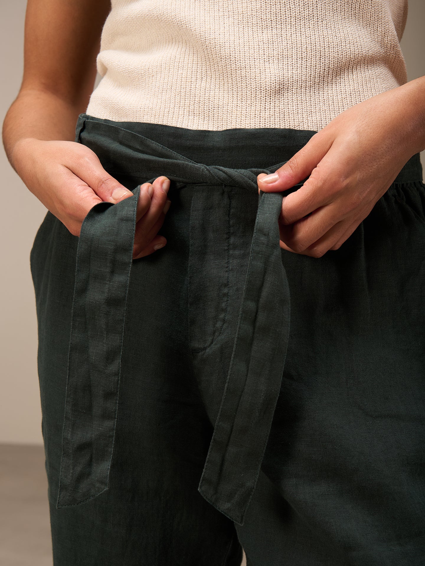 Pants with belt