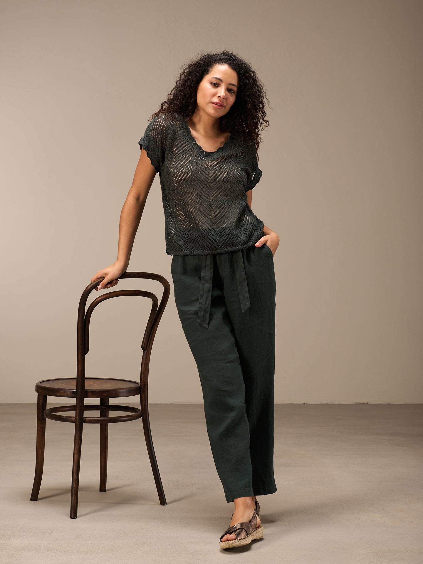 Pants with belt