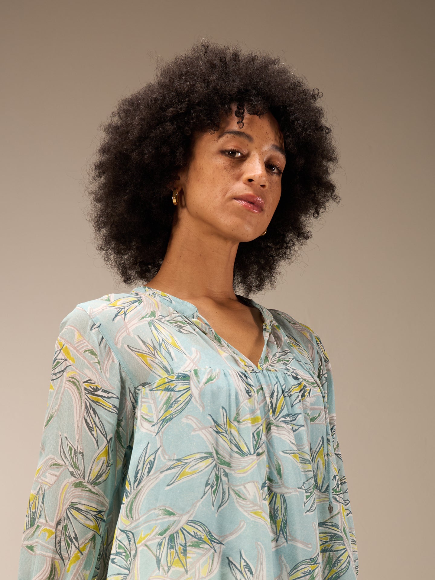 Bluse mit Volant