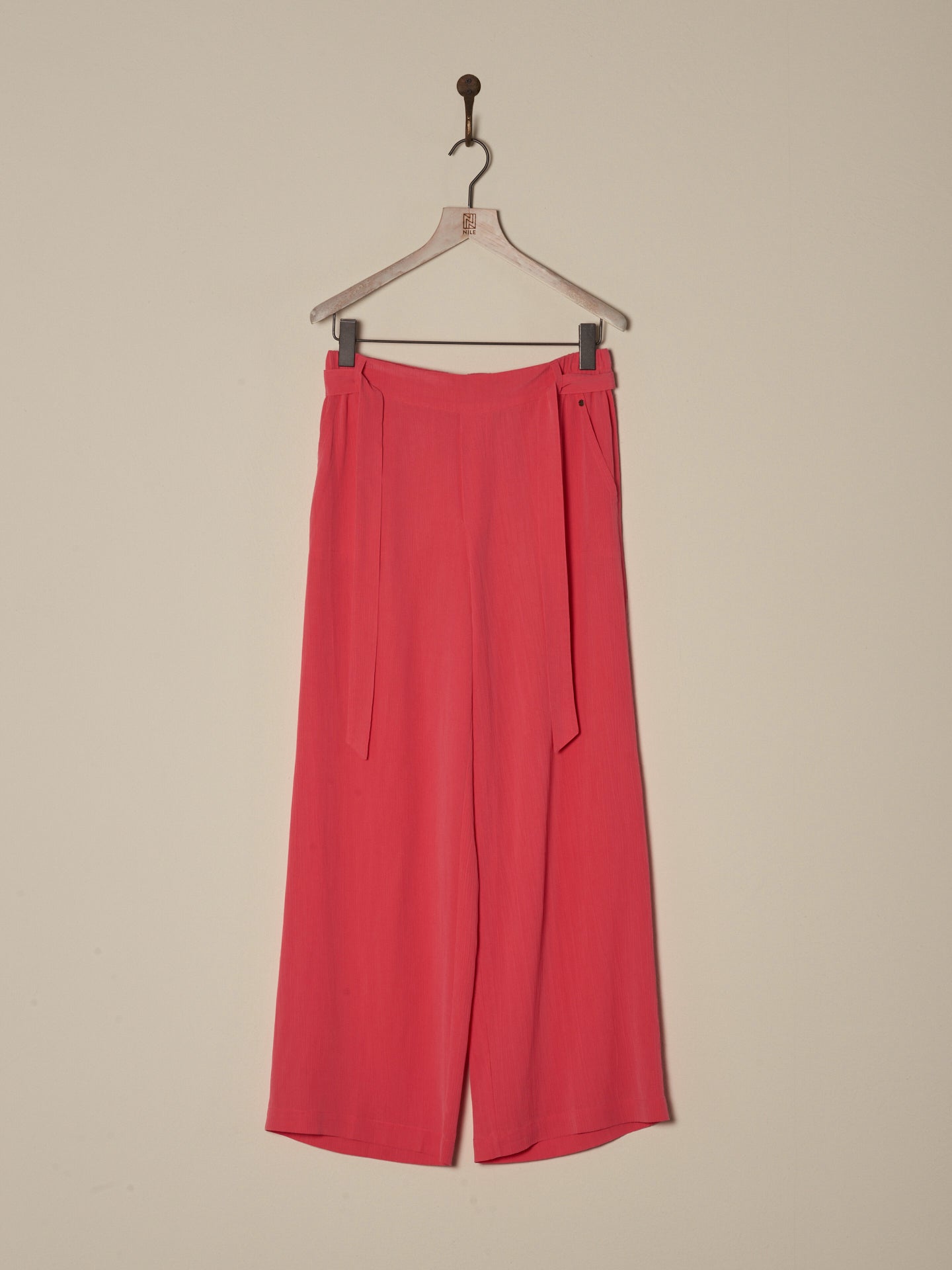 Pants with belt
