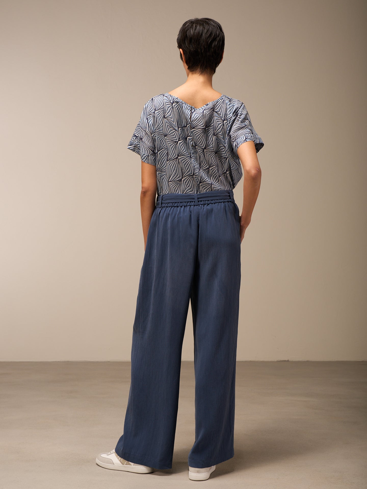Pants with belt
