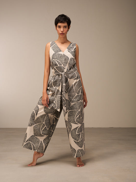 Jumpsuit with belt