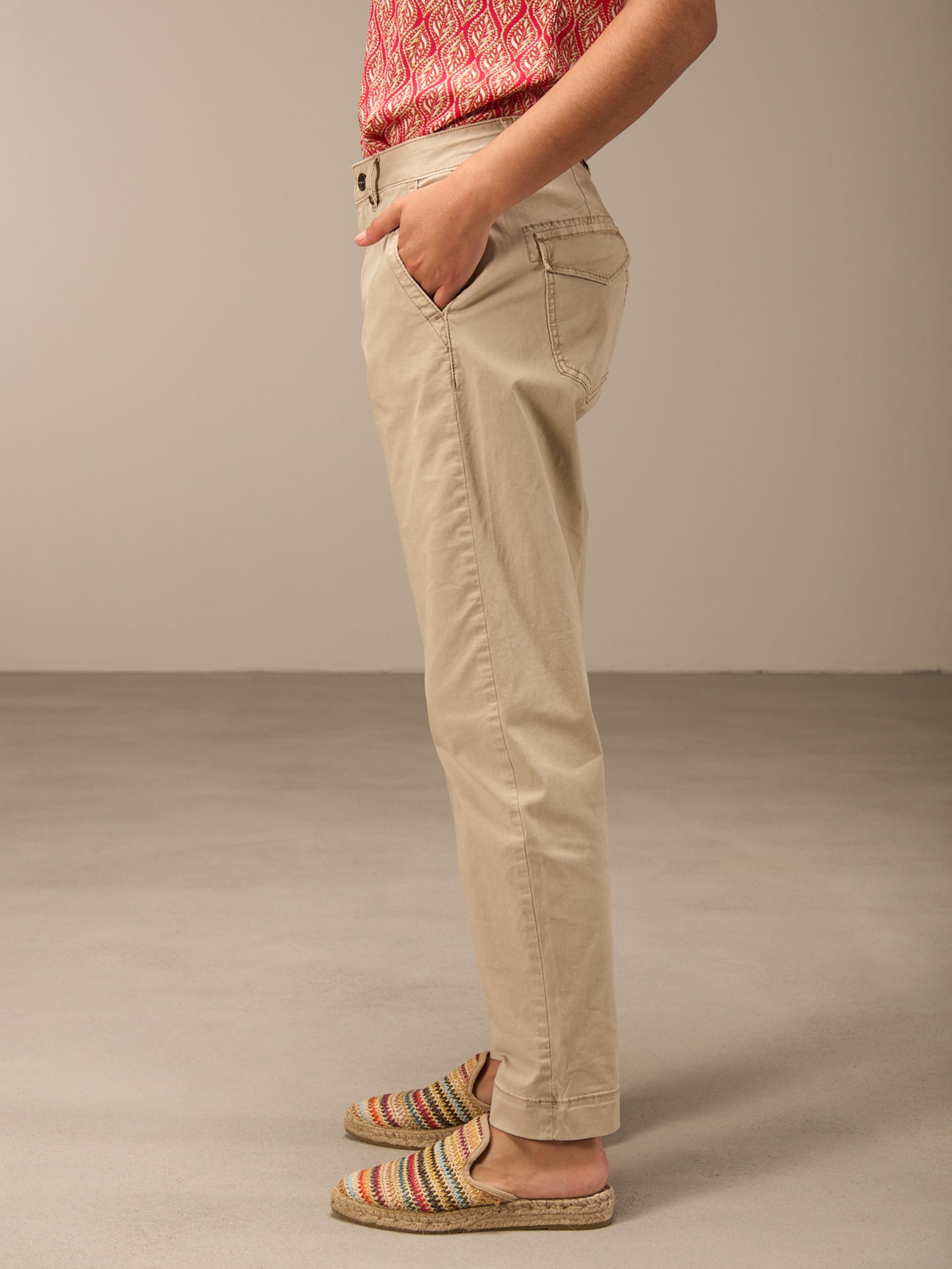 Chinos