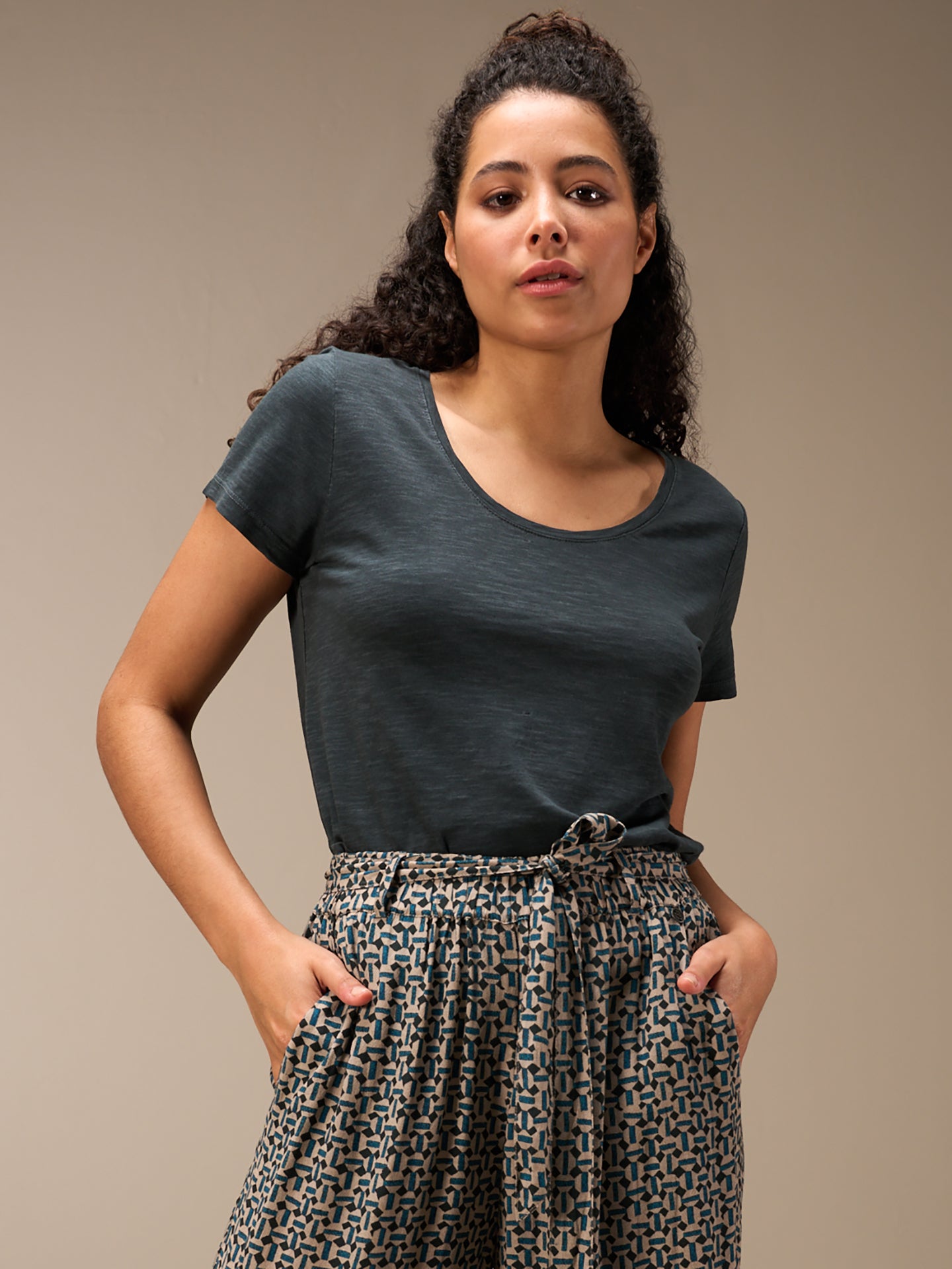 Short-sleeved shirt