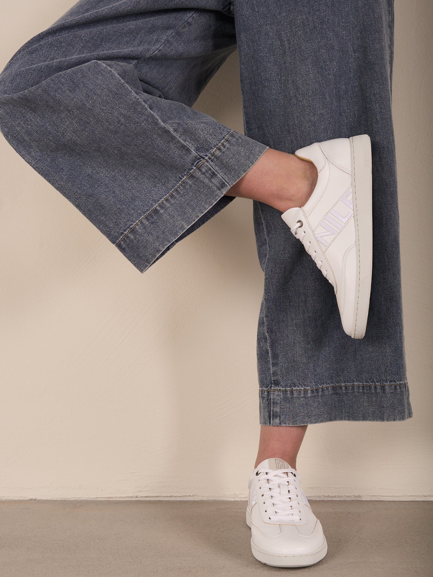 N84 sneakers