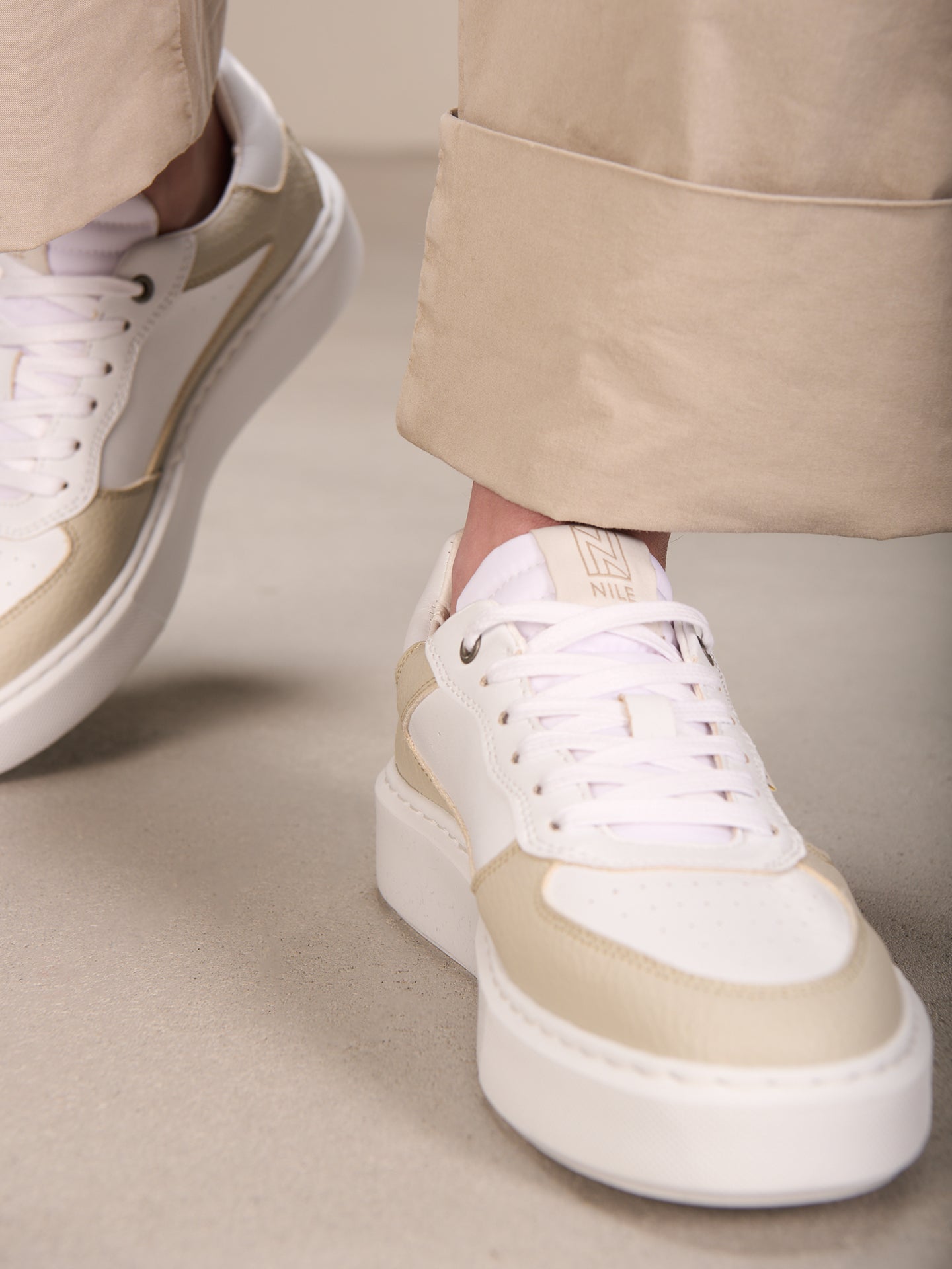 N86 sneakers