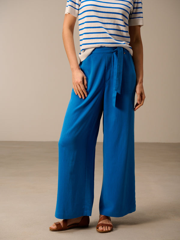 Wide-leg pants