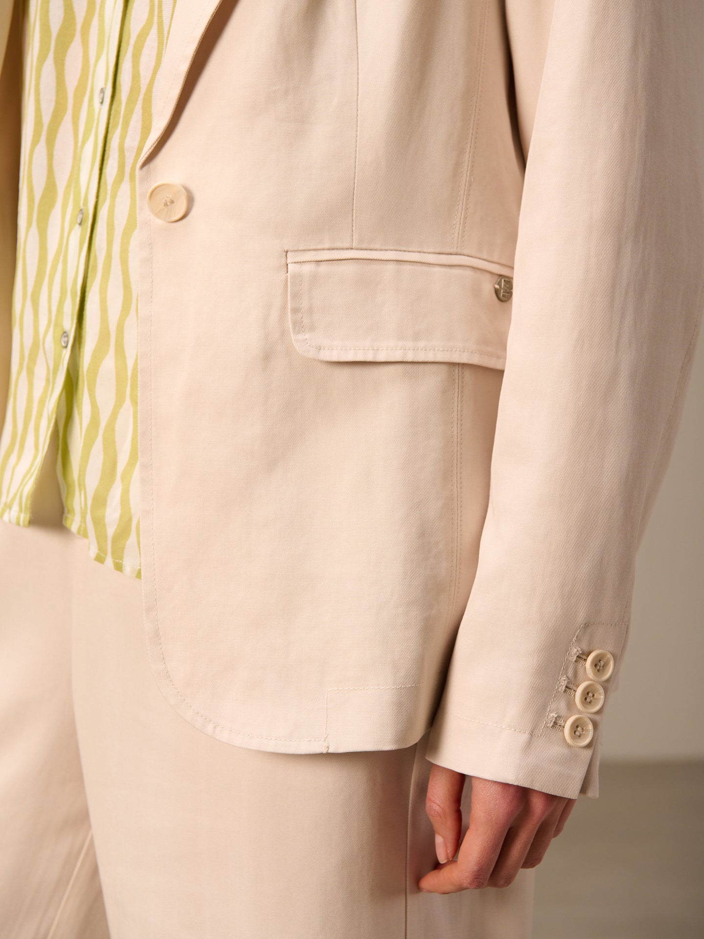 Blazer with notch lapel