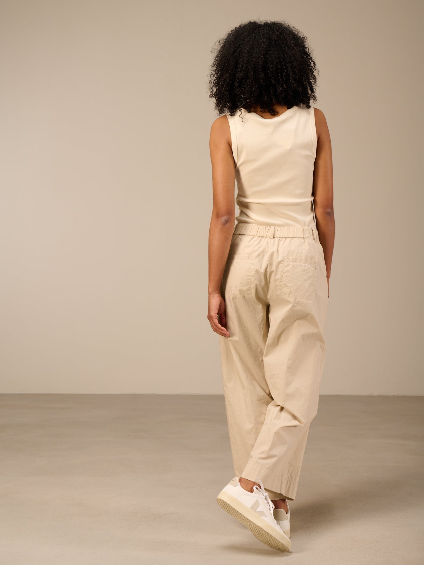 Wide-leg pants