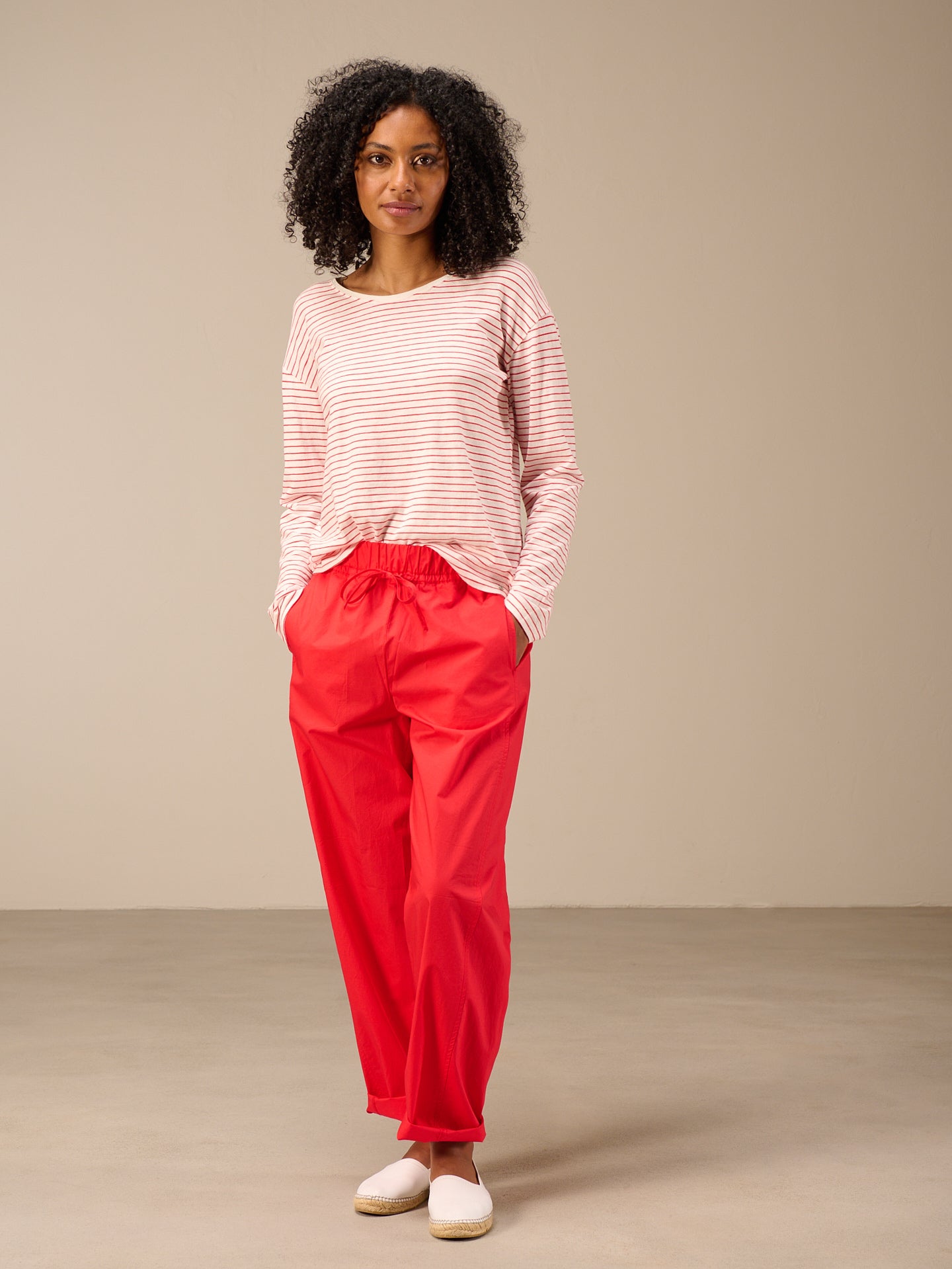 Pants with elastic waistband