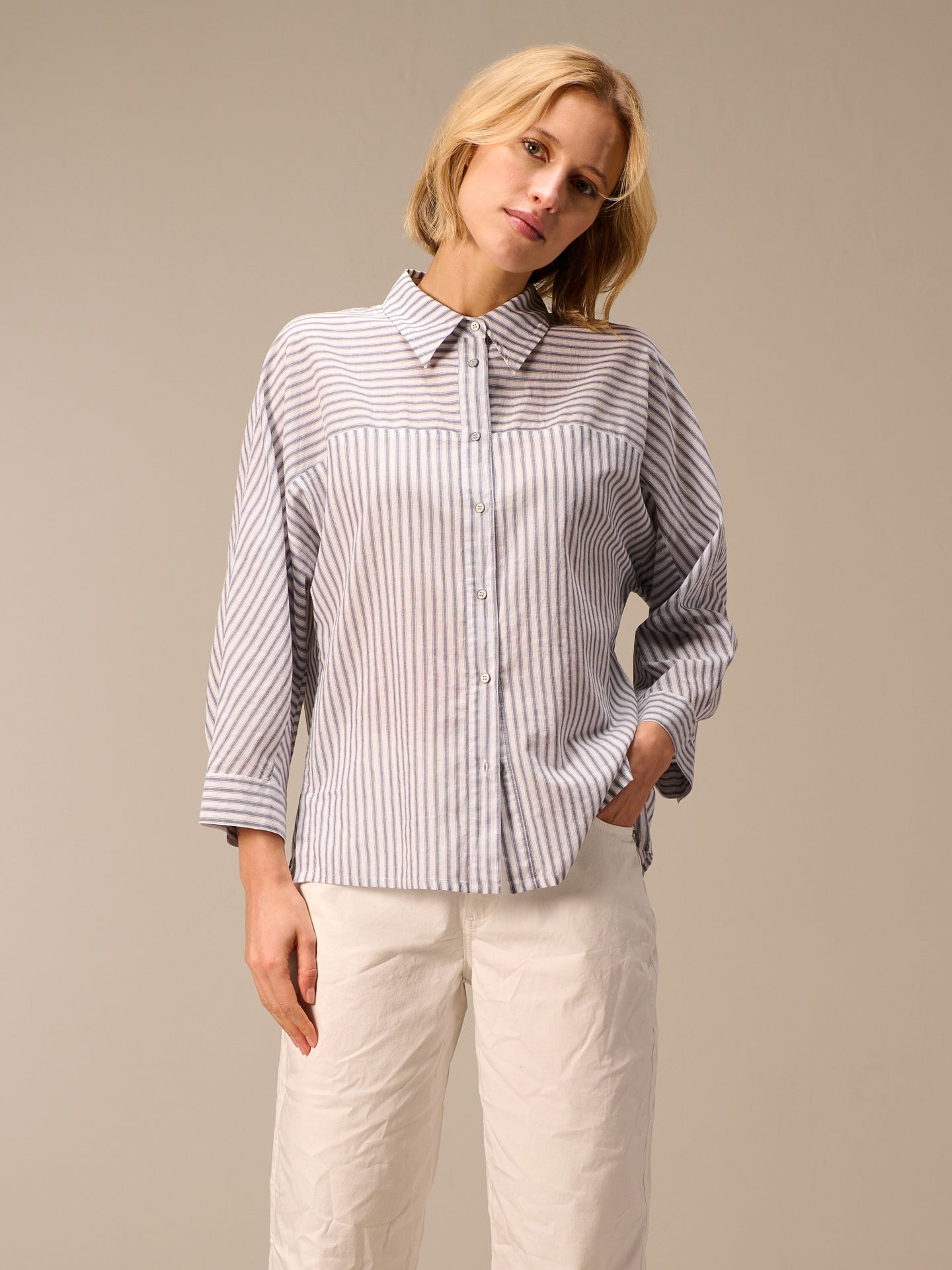 Blusa con maniche a 3/4