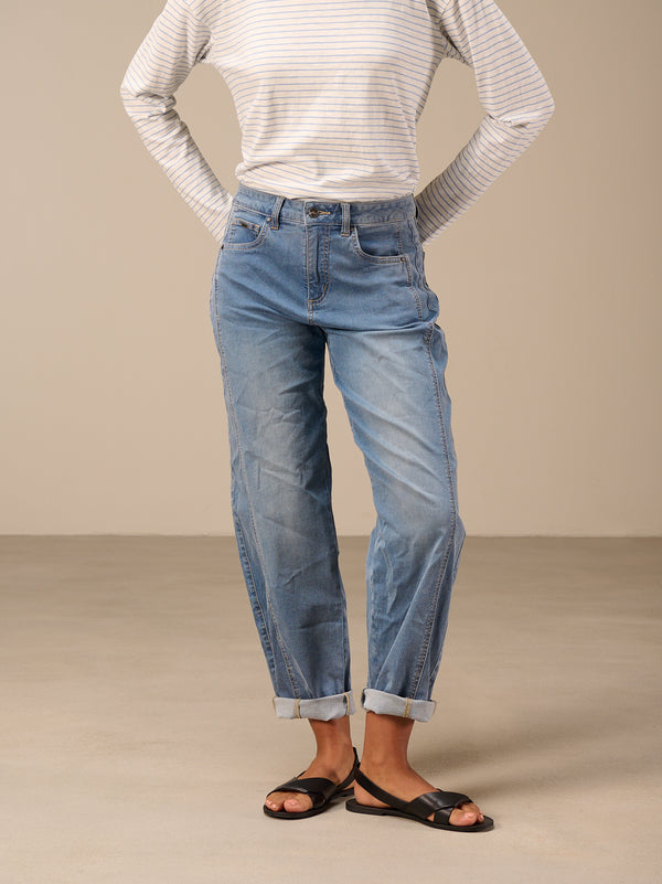 Barrel-leg jeans