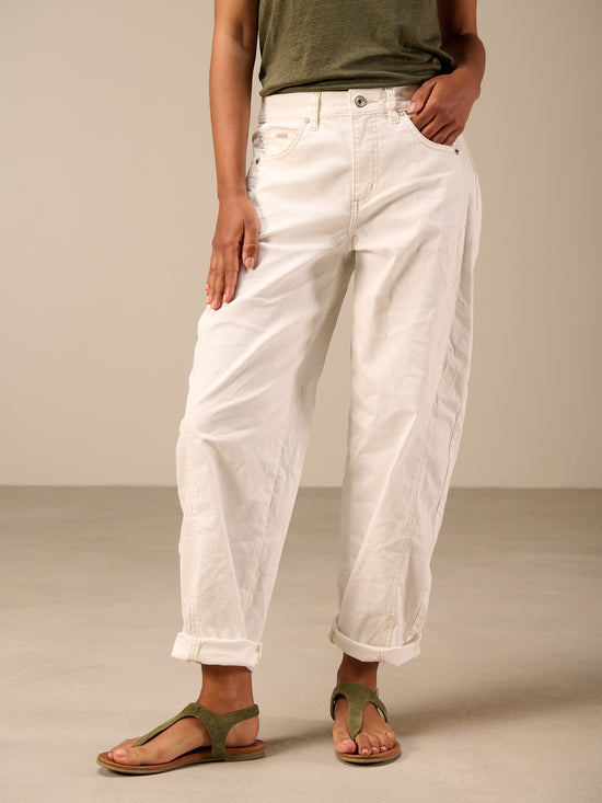 Barrel-leg jeans