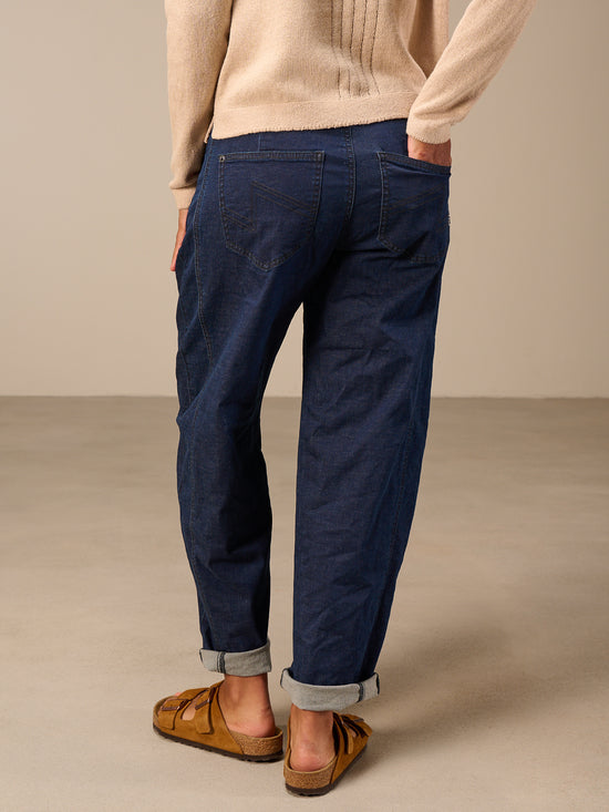 Barrel-leg jeans
