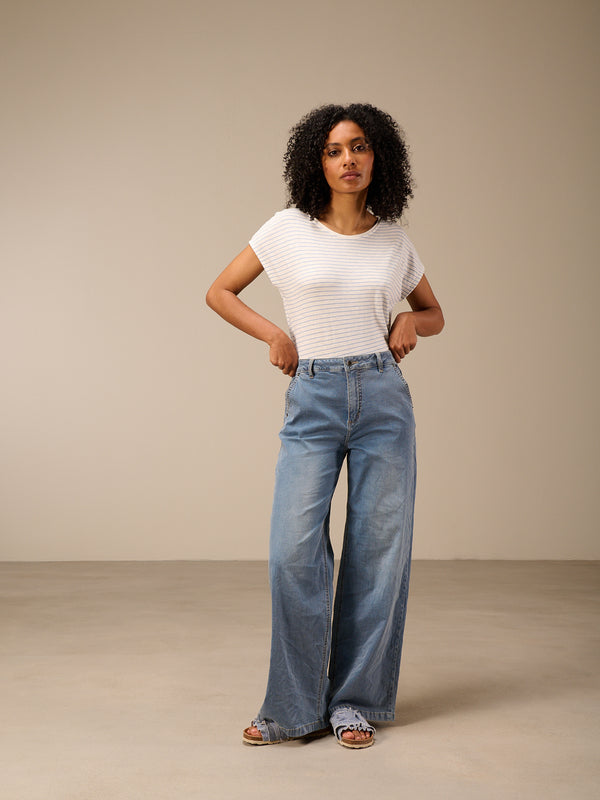 Wide-leg jeans