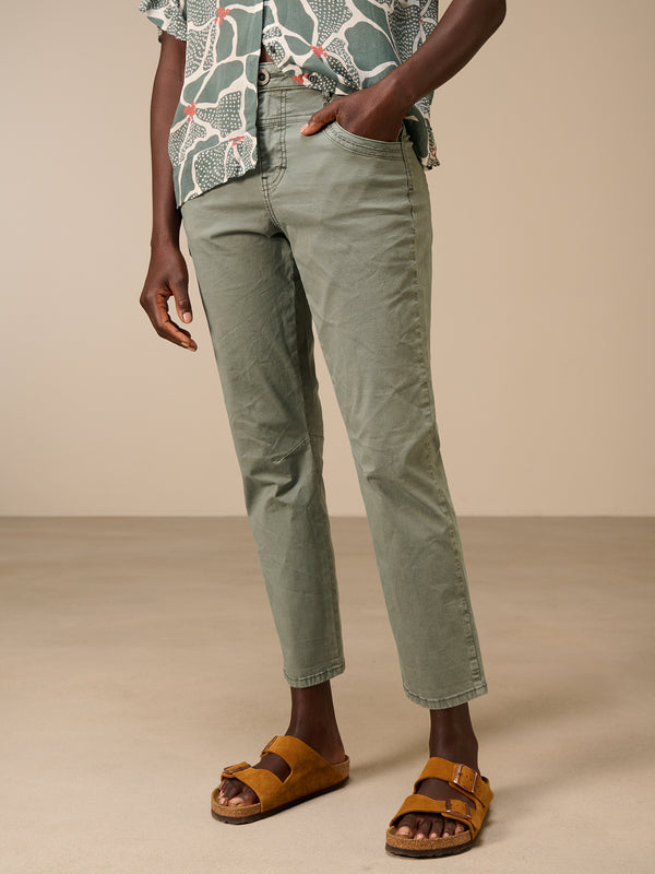 Tapered pants