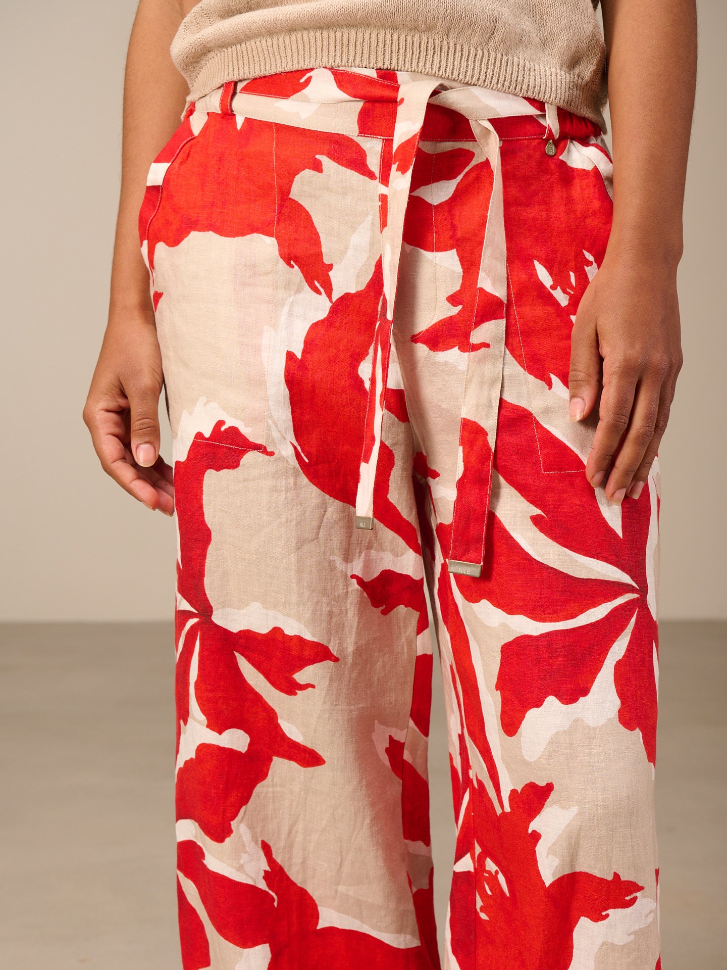 Wide-leg pants