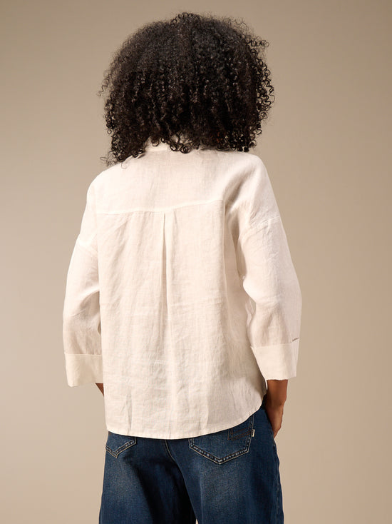 3/4-sleeved blouse