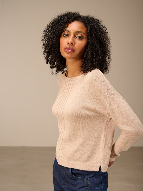 Knitted sweater with linen