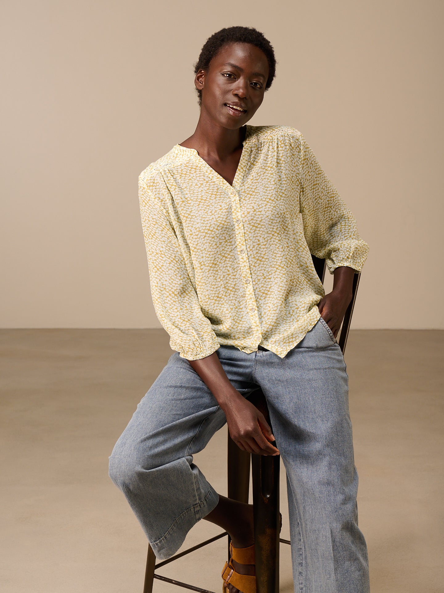 Blouse with button placket