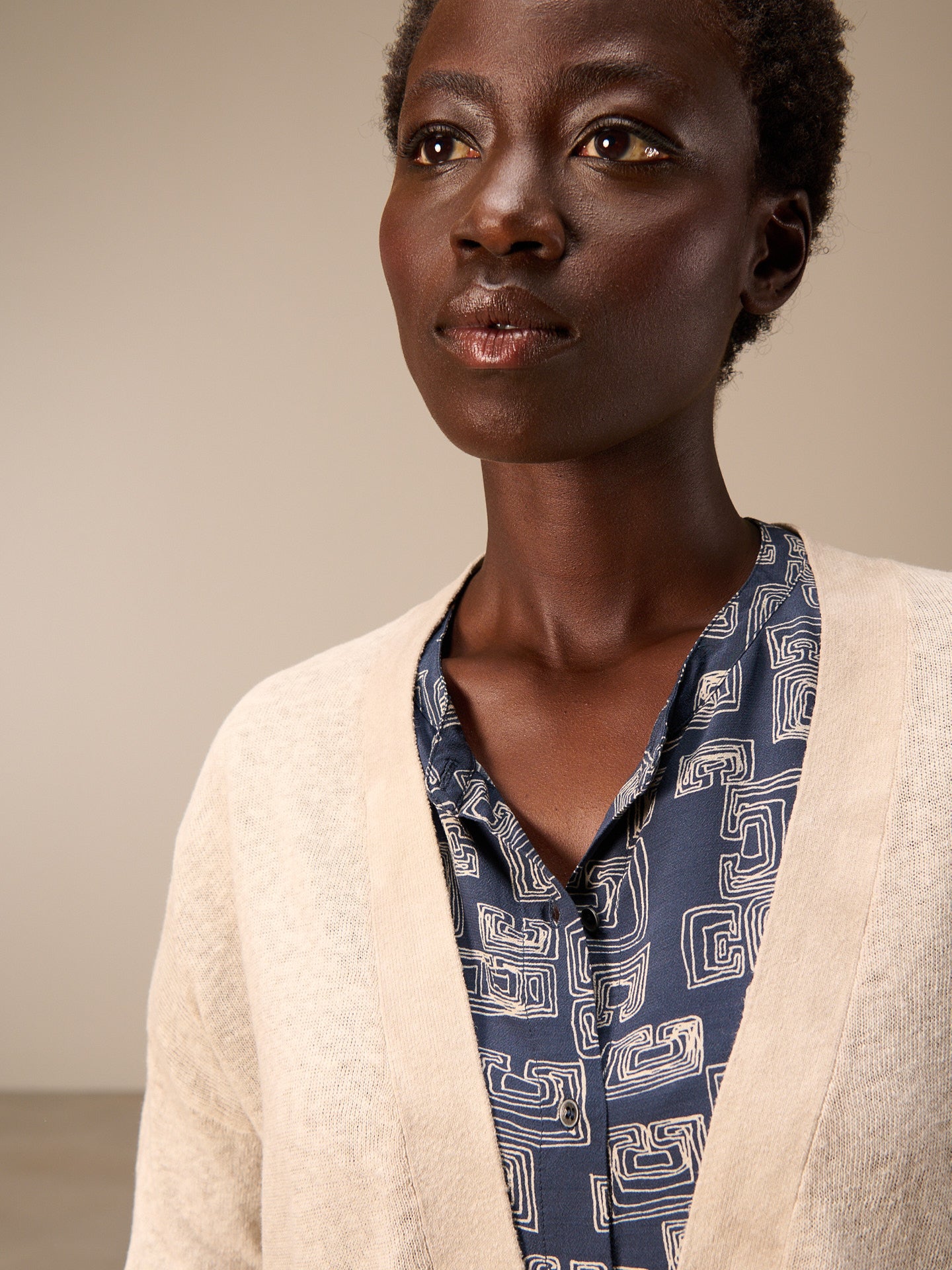 Cardigan with linen